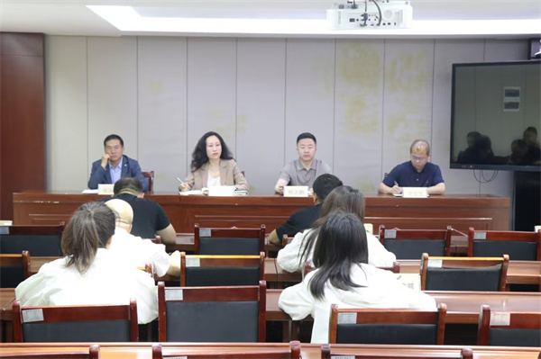 延安旺财28官网公司传达学习集团党委深入贯彻中央八项规定精神学习教育暨巡视整改工作会会议精神+照片.jpg
